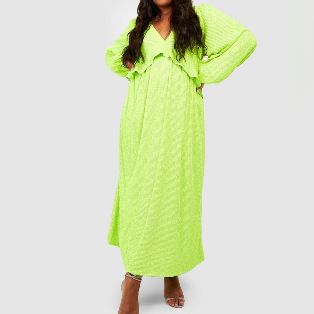 NWT Boohoo sequins maxi
